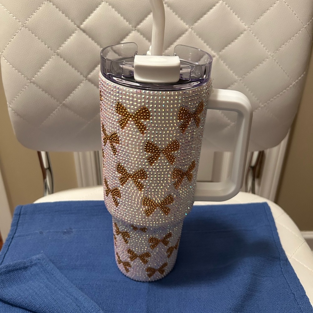 Brand New White Sparkling with Gold-Tone Bows Tumbler